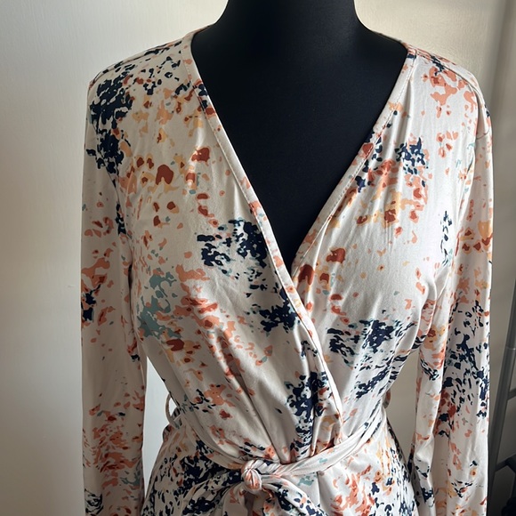 Stretchy comfy dress - Picture 4 of 5